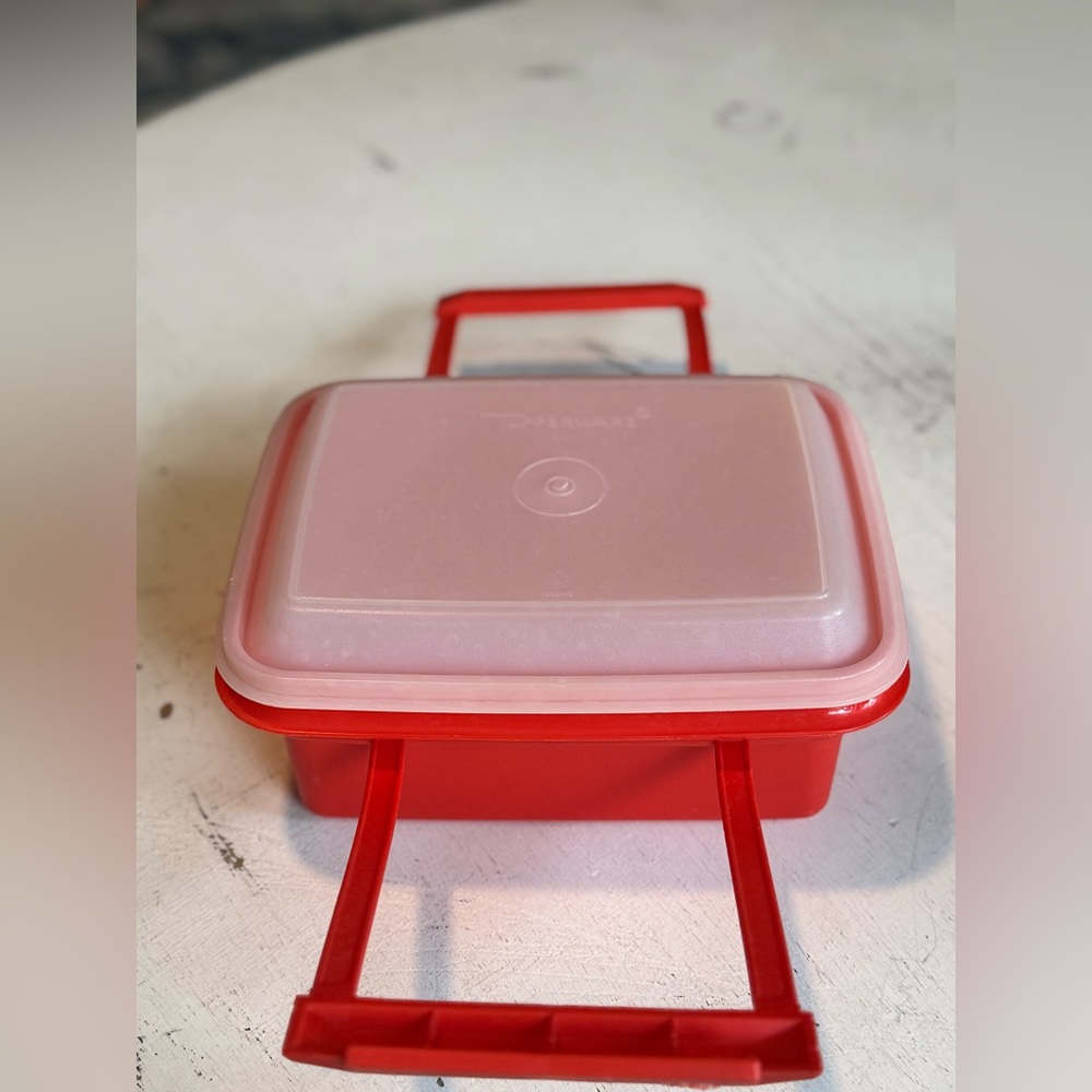Tupperware Red Storage Container with Lid Lunch Box - Picture 2 of 4